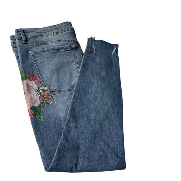 American Rag Cie Super Skinny Mid-Rise Junior Size 15 Flower Jeans - Picture 8 of 10